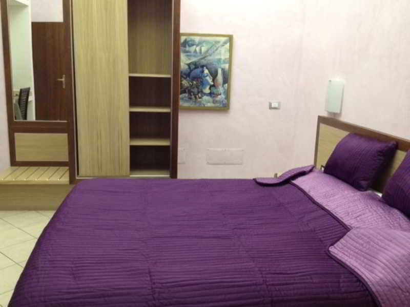 Guesthouse Il Gong Rome Bagian luar foto