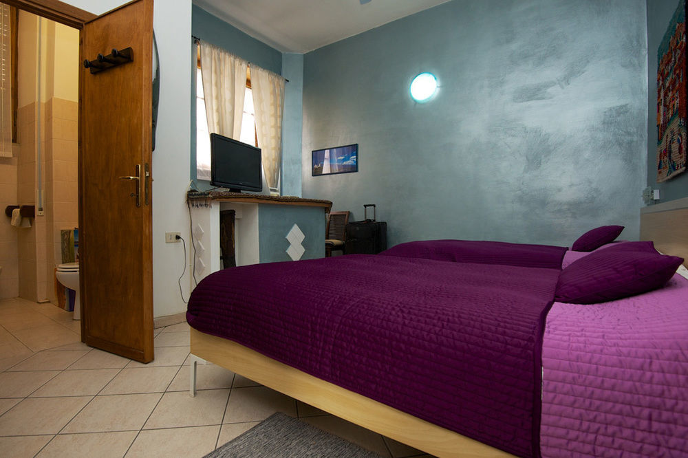 Guesthouse Il Gong Rome Bagian luar foto